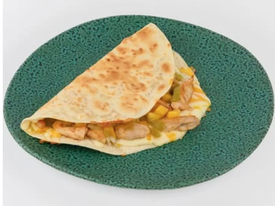 Pollo Piña, Version sucrée-salée, avec de vrais morceaux d'ananas frais.